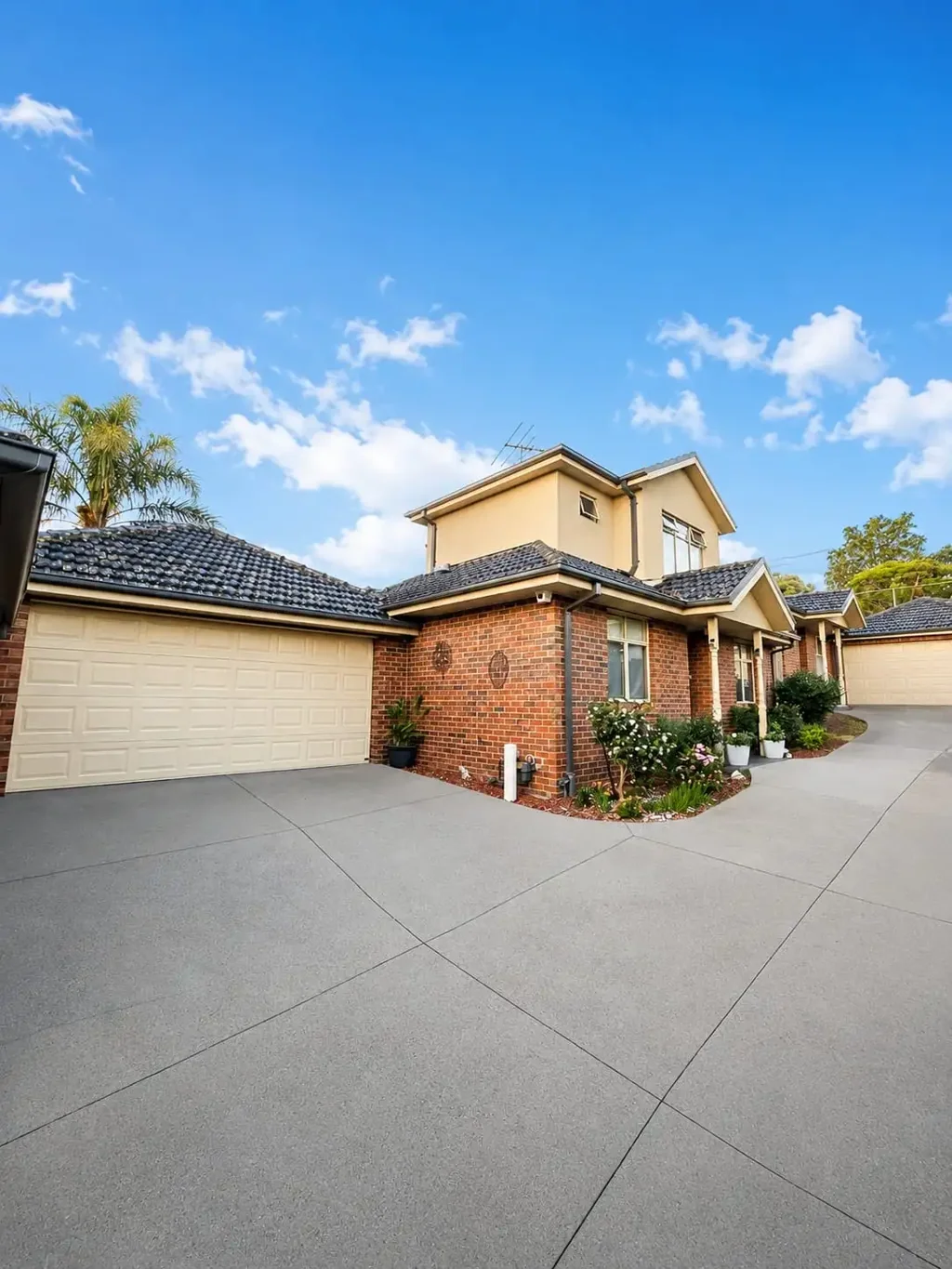 2/18 Riddell Street, Westmeadows, VIC 3049