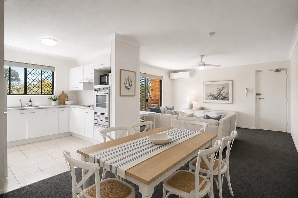 Clayfield 2 Slaapkamer Contemporary Comfort in a Tightly Held Clayfield Address