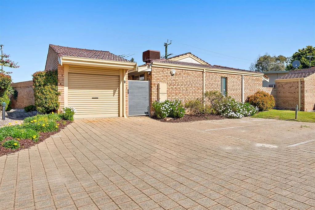 Thornlie 3ਬੈੱਡਰੂਮ Beautifully Presented Family Home in a Peaceful Complex