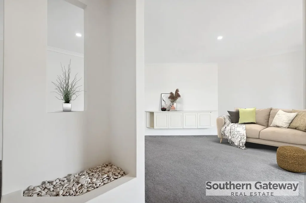 4 Walmer Place, Orelia, WA 6167