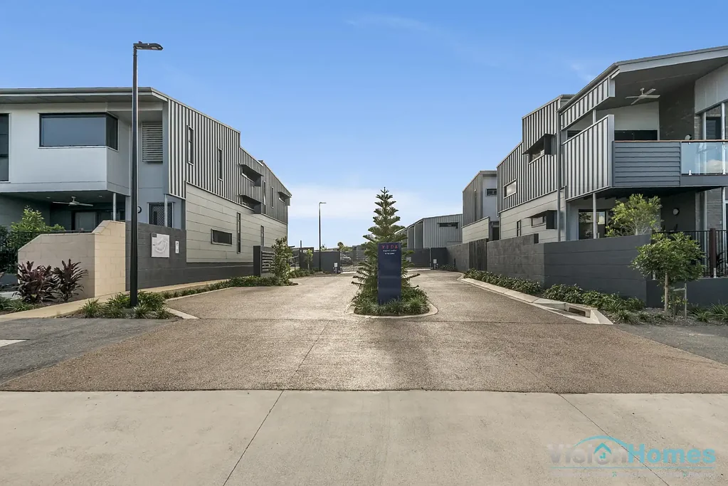 DESIGNER TOWNHOME