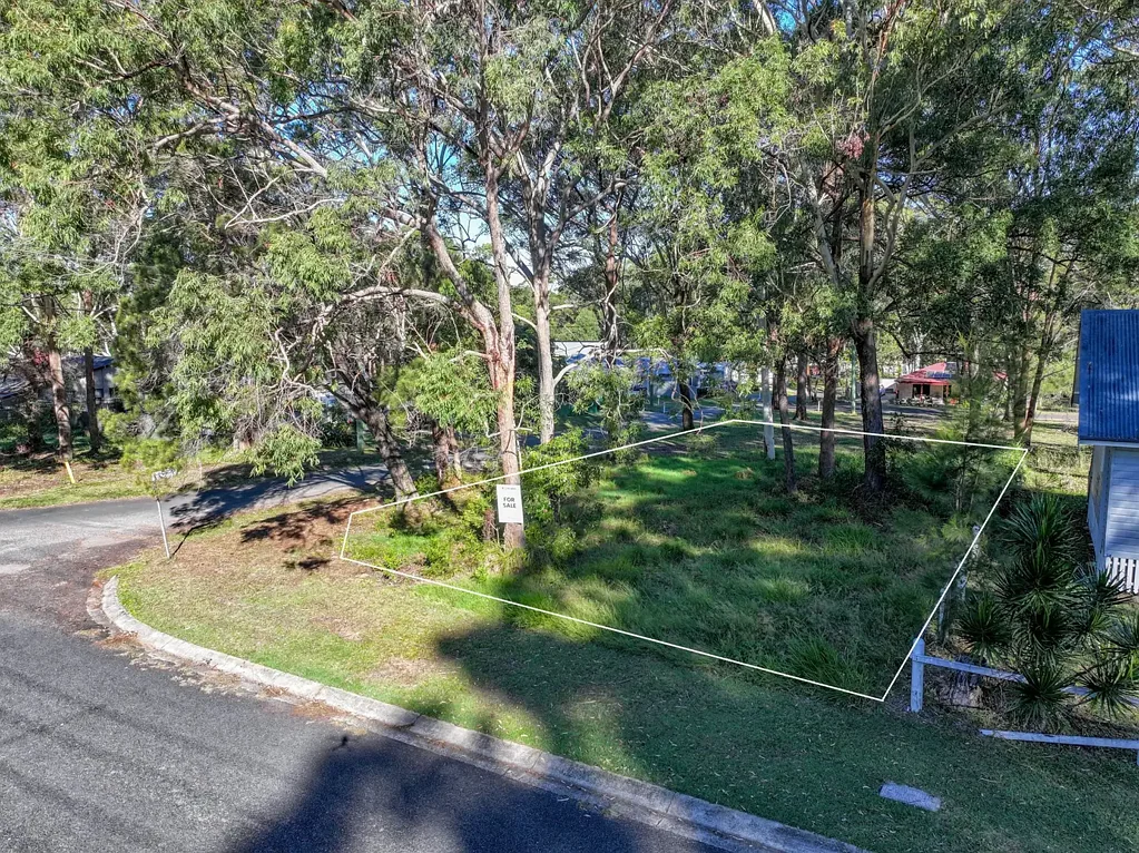 Russell Island PRIME CORNER BLOCK ON THE NORTH END!