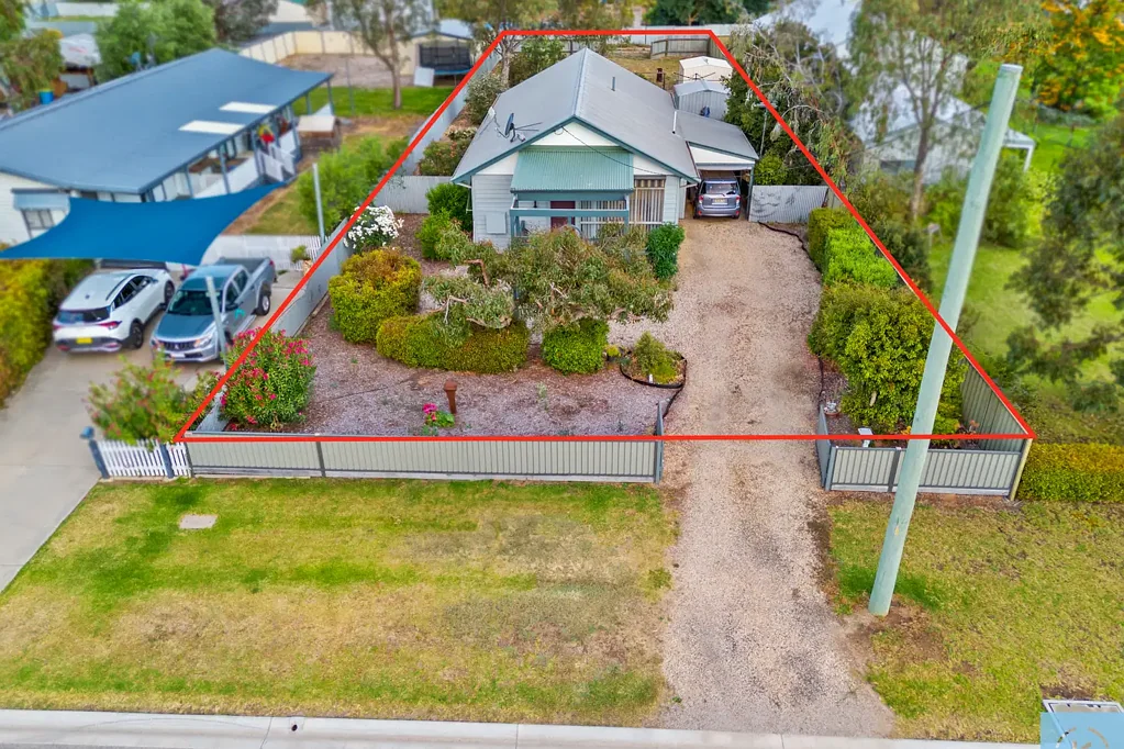 43 Sugden Street, Tocumwal, NSW 2714