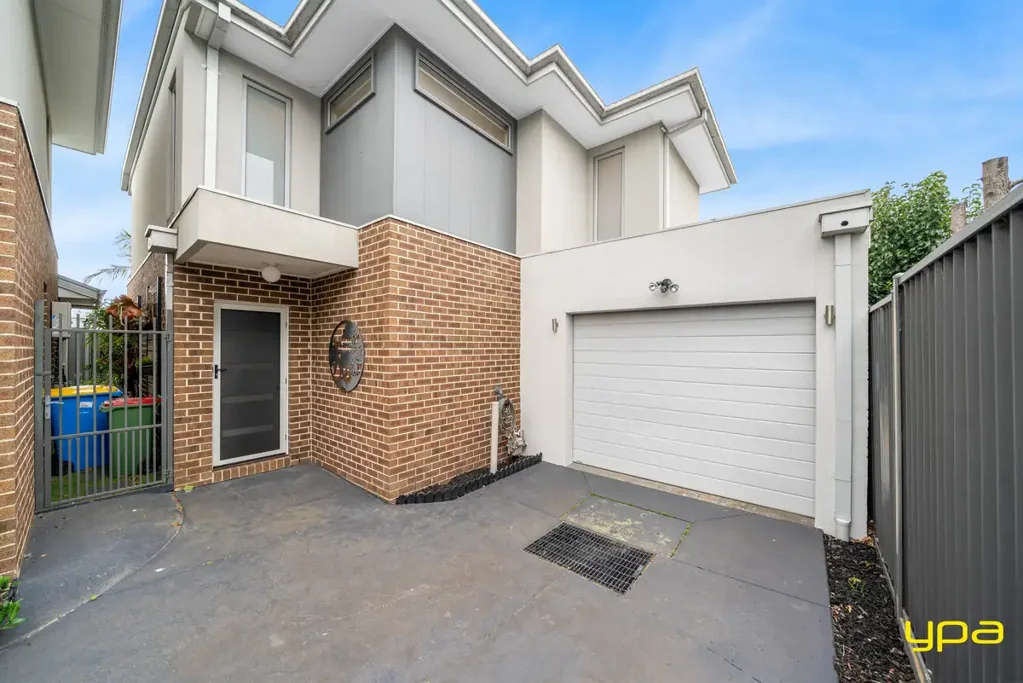 3/4 Mundaring Drive, Cranbourne, VIC 3977
