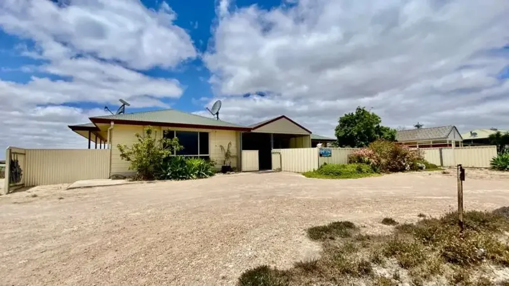 26 Flinders Drive, Streaky Bay, SA 5680