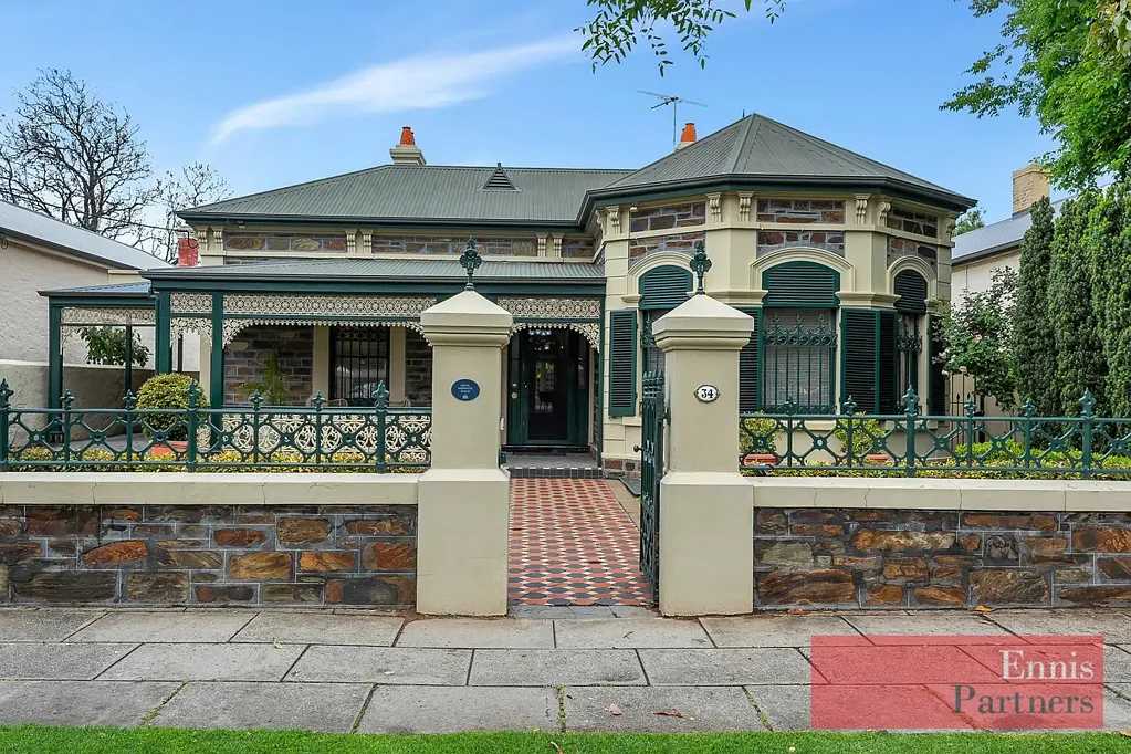 North Adelaide 5ਬੈੱਡਰੂਮ Substantial Bluestone Villa c1880 – Perfectly Positioned on 1,062sqm (approx.) with Parkland Frontage