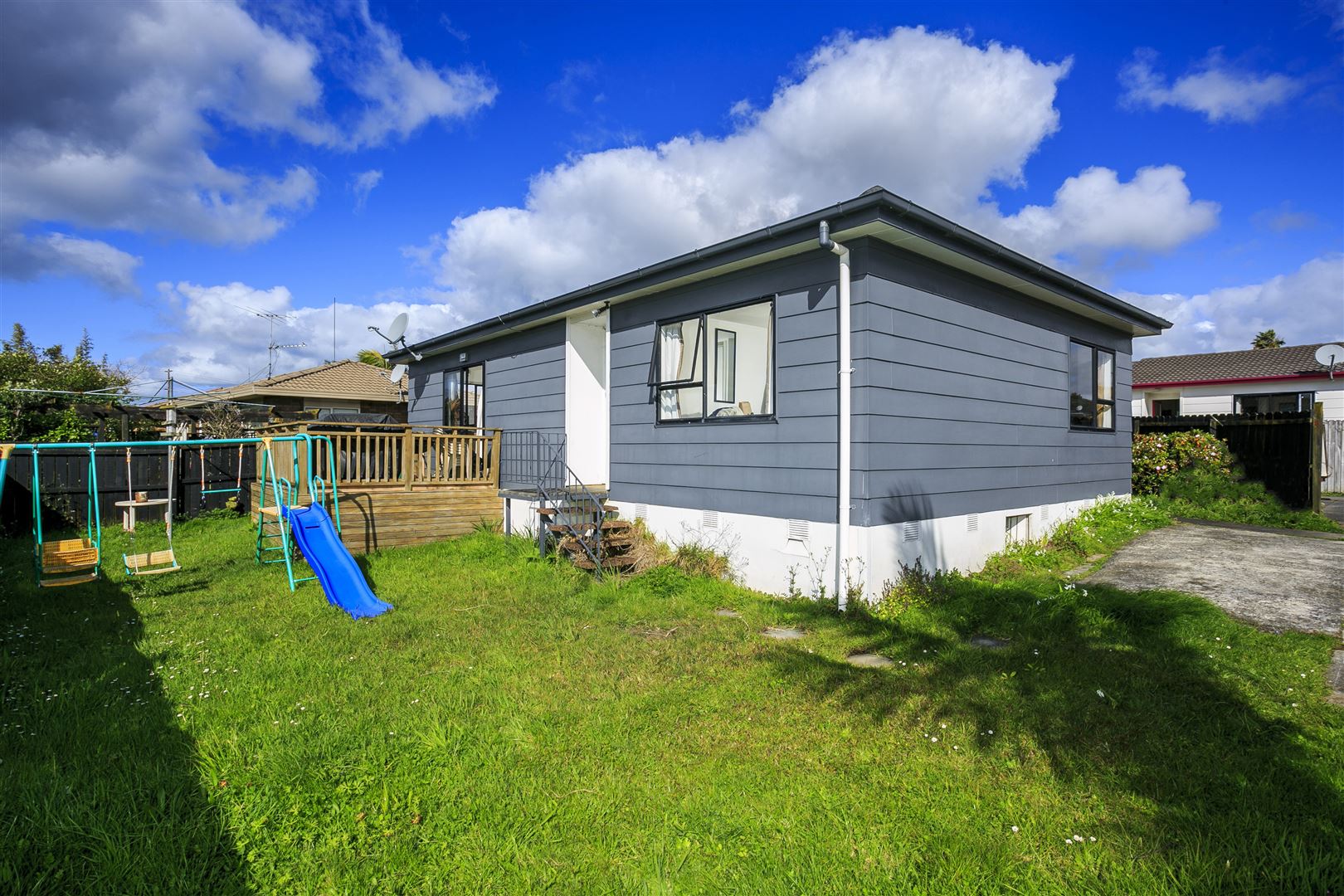 2/7 Barbados Drive, Unsworth Heights, Auckland - North Shore, 3 ห้องนอน, 1 ห้องน้ำ