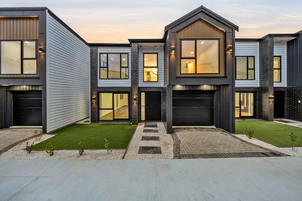 Lot 3/106 Edgewater Drive, Pakuranga, Manukau City, Auckland