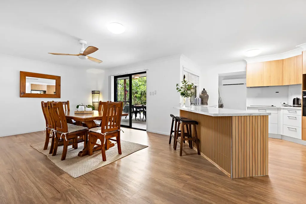 Tewantin 4房  Spacious, Private & Packed with Potential in Prime Tewantin
