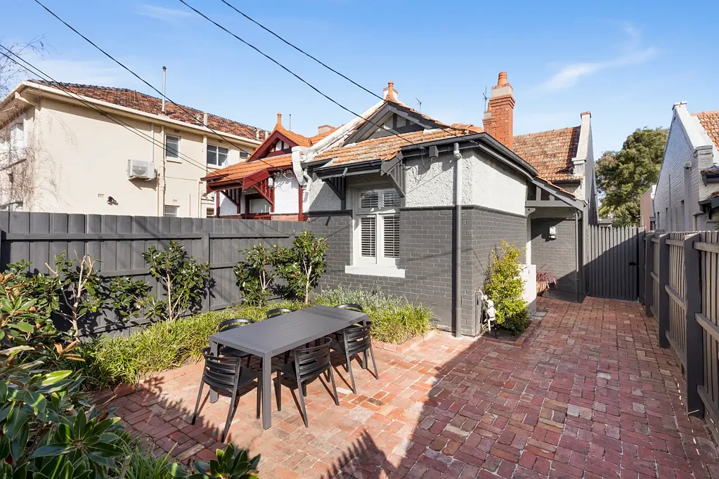 Prahran 3 Slaapkamer An Edwardian Treasure With Two Street Frontages And Room To Grow
