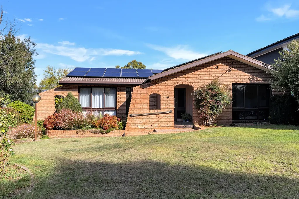 Cooma 3침실 Endless Potential in a Prime Location!