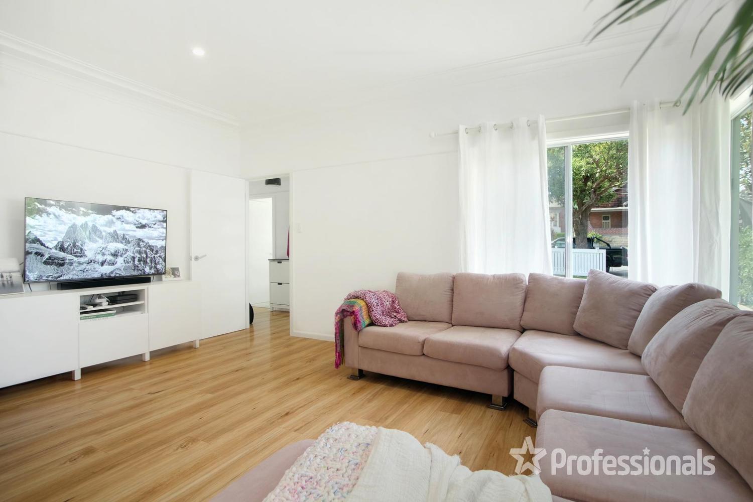 19 PLANTHURST RD, CARLTON NSW 2218, 0 غرف, 0 حمامات, House