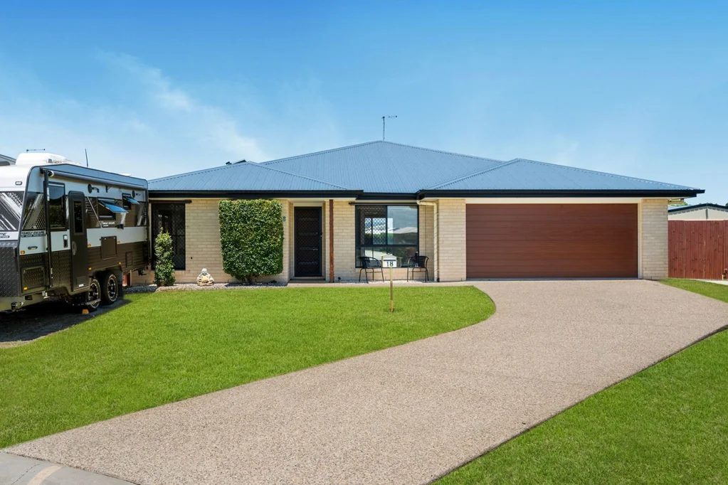 18 Grasstree Place, Ningi, QLD 4511