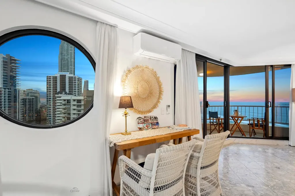 Surfers Paradise 2房  Wake Up to Oceanfront Luxury  “Acapulco” Surfers Paradise
