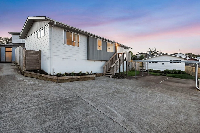 8 Corric Hill, Torbay, North Shore City