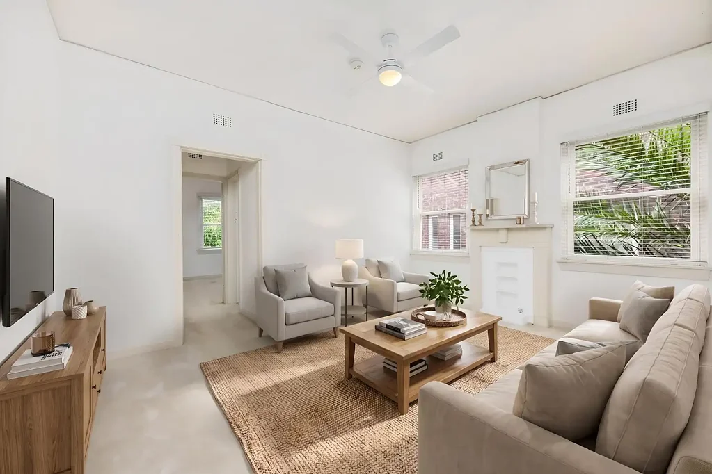 Charming 2 Bedroom Bondi Apartment