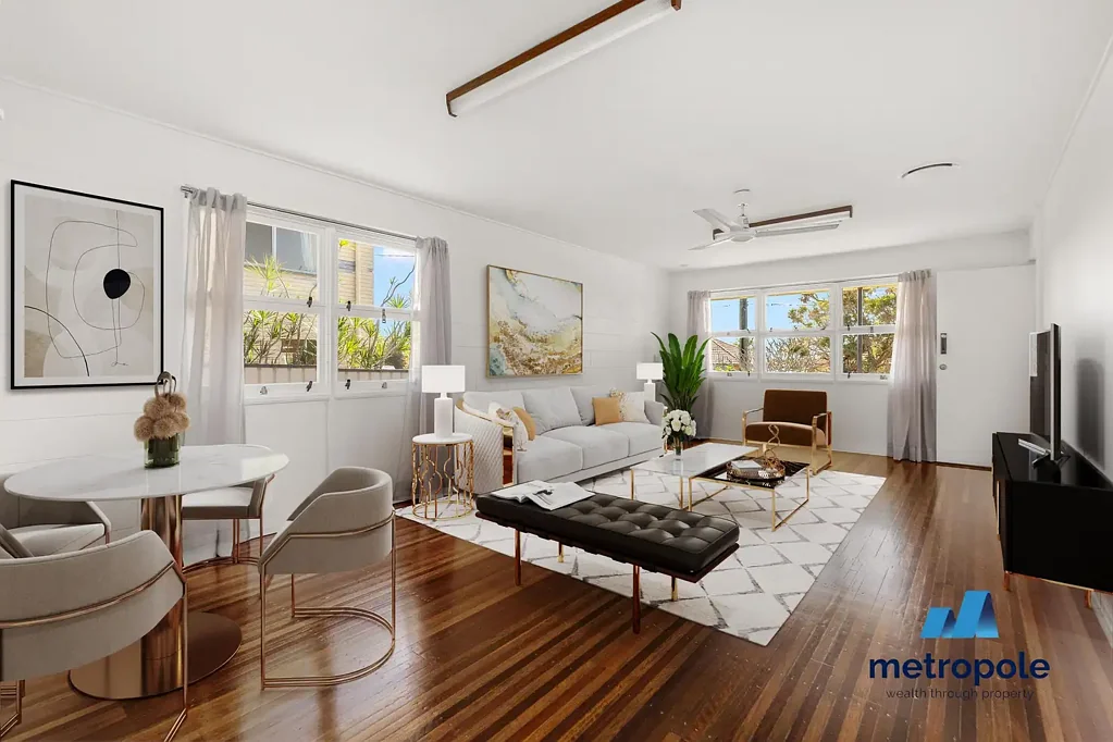 BRIGHT BREEZY AND COMFORTABLE