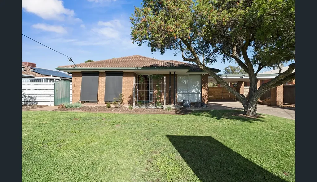 A FAMILY HOME WITH ALL THE BENEFITS