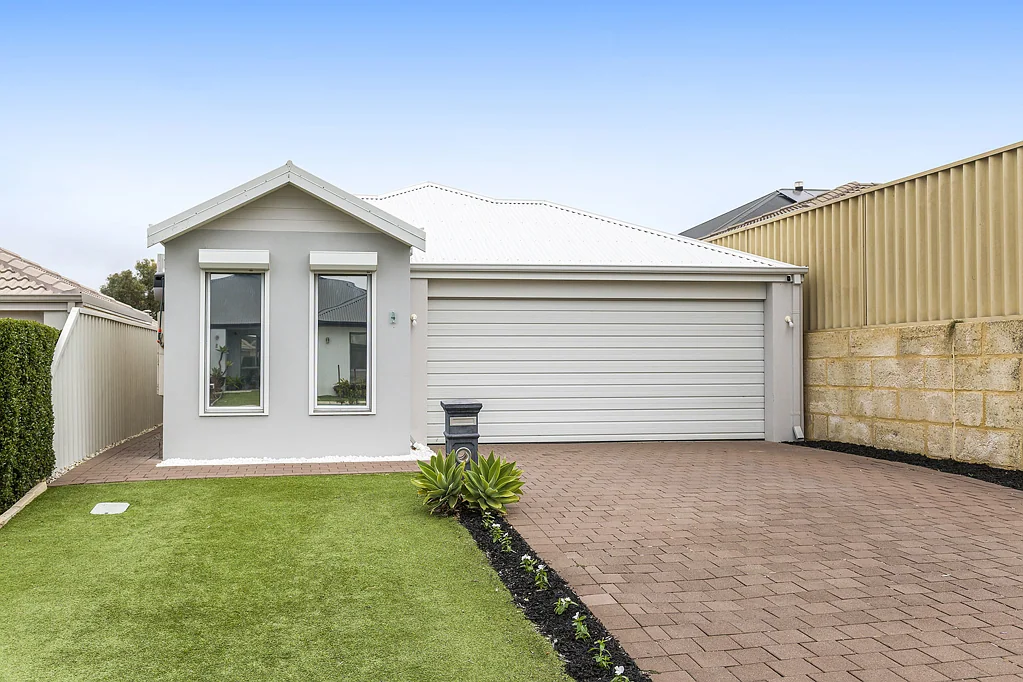 4 Shanklin Way, Butler, WA 6036