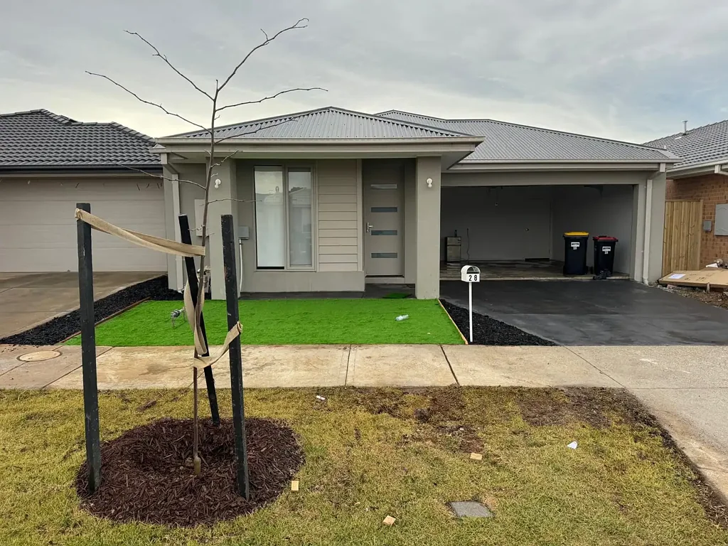 Stunning and Beautiful 4 Bedroom family home for Rent!