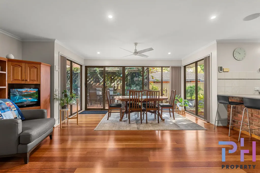 Kennington 4chambre Spacious Family Home with Impressive Shedding in a Quiet, Convenient Pocket of Kennington