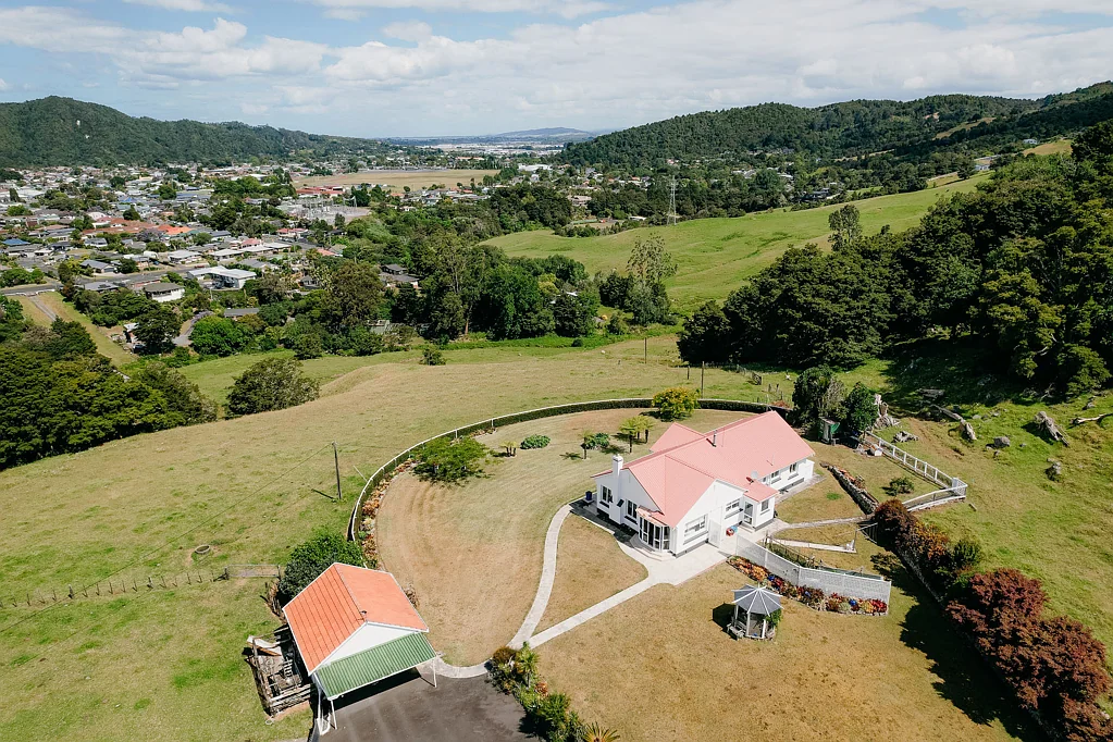 Whau Valley A century of heritage - a once-in-a-lifetime offer