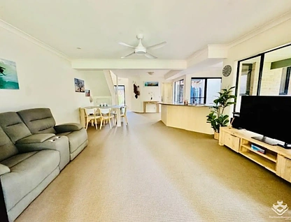 31/2 Springhill Drive, Sippy Downs, QLD 4556, 3 slaapkamers, 2 badkamers, Townhouse