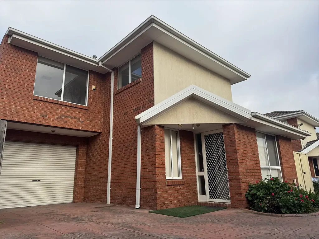 3 bedroom  Townhouse for Lease - DEER PARK VIC 3023