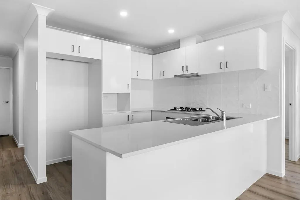 NEAR NEW SPACIOUS, STYLISH AND MODERN 3 BEDROOM HOME WITH AIR CON IS CALLING YOUR NAME!