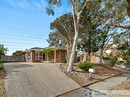 10 Skipton Place, Endeavour Hills
