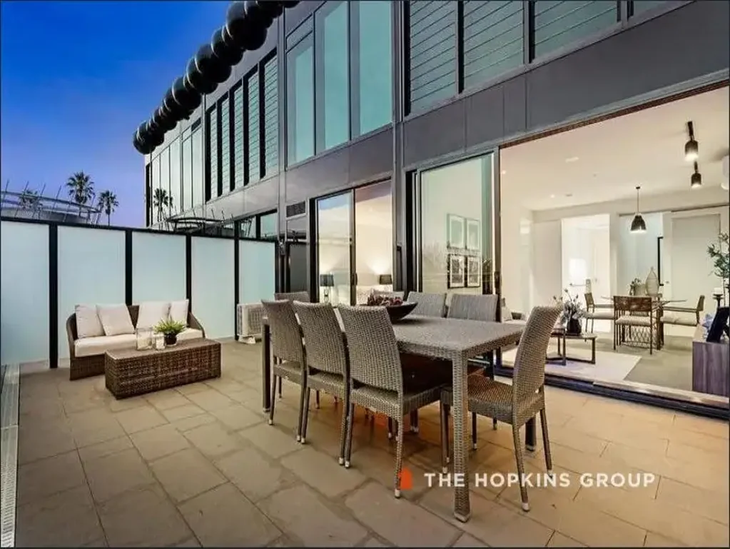204/2 Chaucer Street, St Kilda, VIC 3182