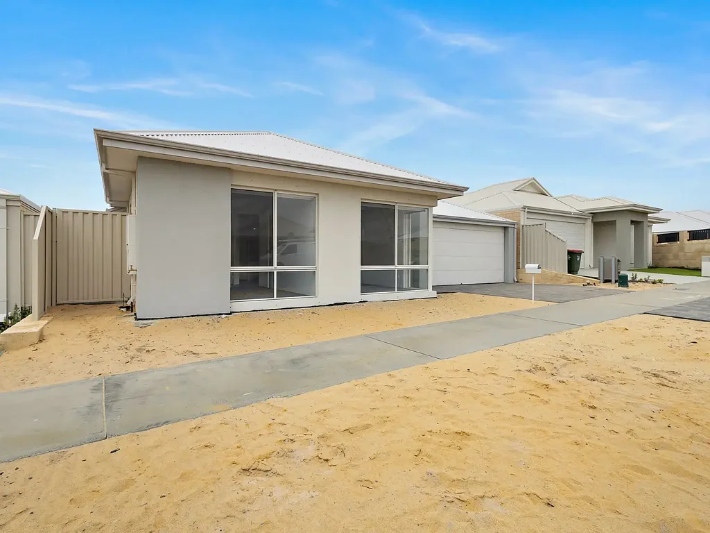 NEW BUILD IN ALKIMOS 4 BED 2 BATH