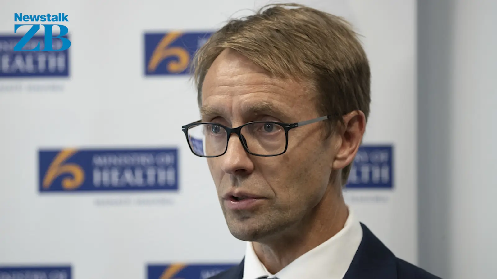 卫生部发布公告 自我隔离者可以通过拨打24小时0800专线电话进行登记