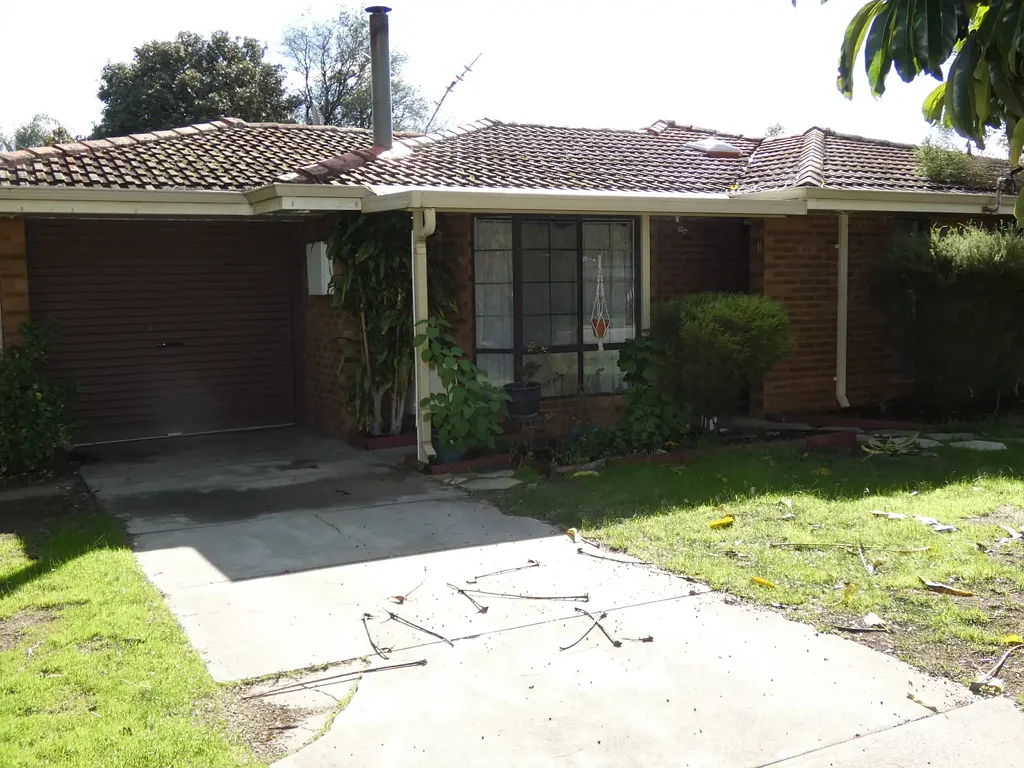 4 Ilex Way, Forrestfield, WA 6058