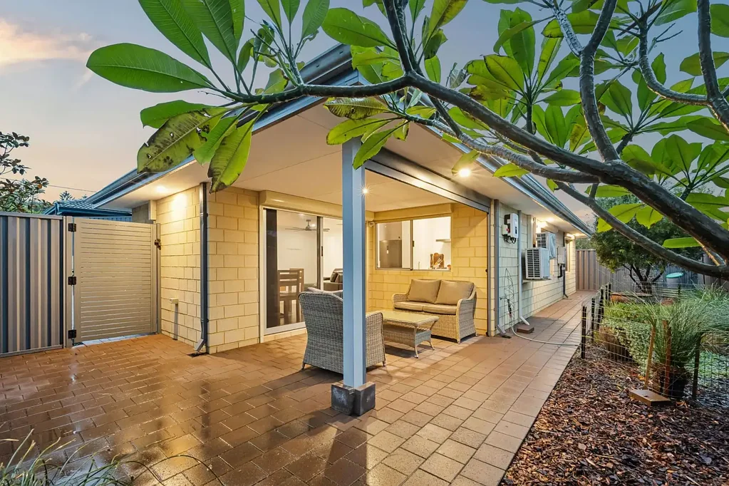 Hamilton Hill 3બેડરૂમ Quiet, Secure & Modern Living in a Convenient Location