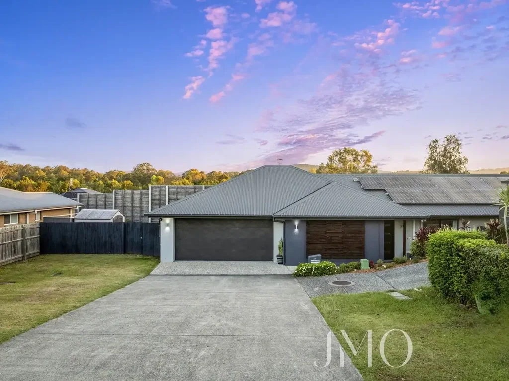 Ormeau 4Kwarto Modern Family Home with Dual Living Potential