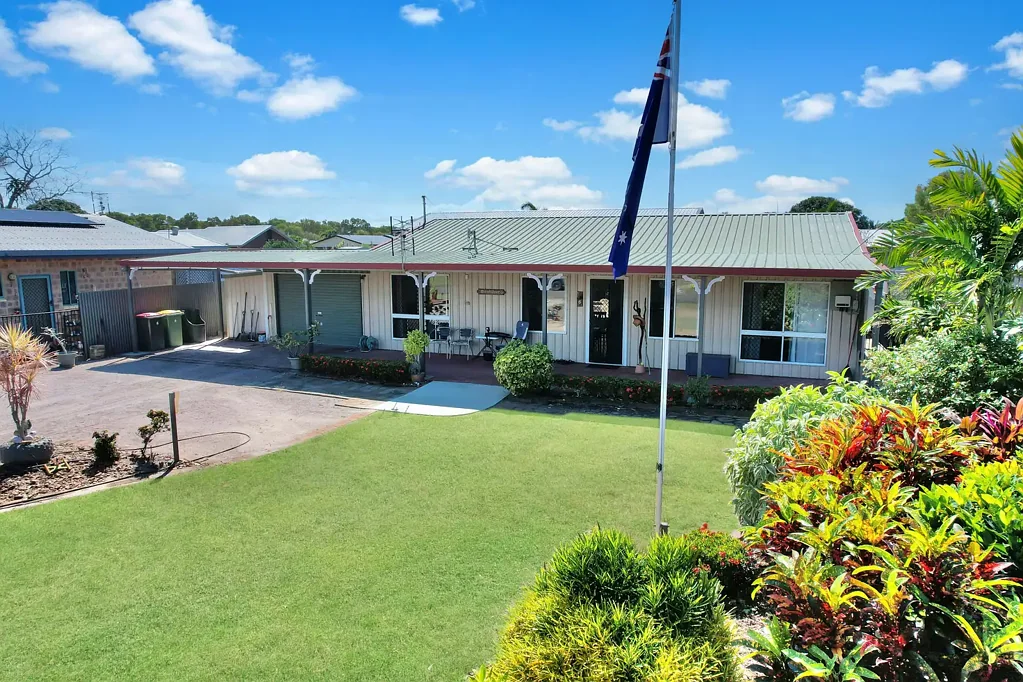 Forrest Beach 2Zimmer Ready, Set, Relax: Turn-Key Elegance with Open Plan Living