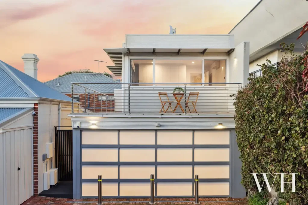 Fremantle 2房  Modern Elegance Meets Coastal Retreat