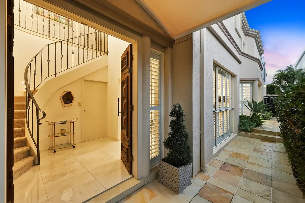 Main Beach 3 Bedroom Where Your Best Life Begins