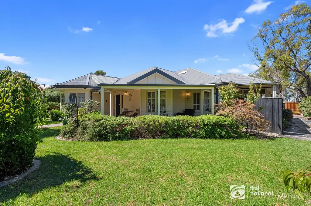 Eynesbury 4Kwarto Private Bushland Setting with Period Character and Thoughtful Design!