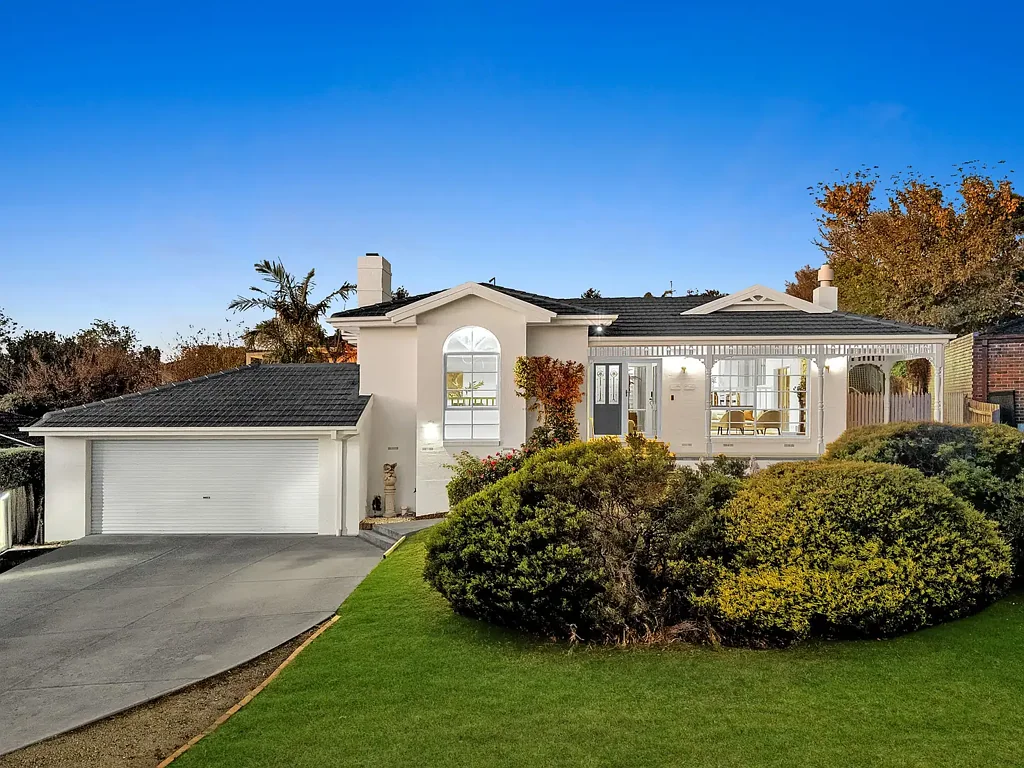 Incredible opportunity to lease this Dual-Residence Home! Ideal for Multi-Generational Living in Prime Berwick Location!