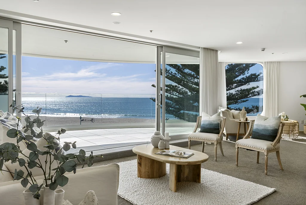 Mount Maunganui 2 Bedroom Freshly Upgraded. Perfectly Positioned