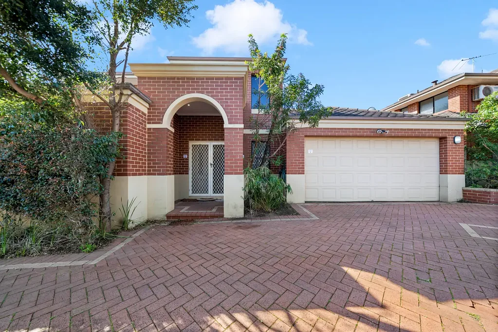 2/47 Waterloo Street, Joondanna, WA 6060