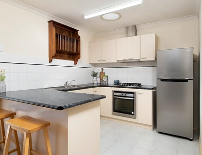 4/233 Mitcham Road, Mitcham, East Melbourne, 3 chambres, 1 salles de bain, Unit