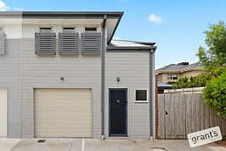14 Sunshine Court, Hampton Park