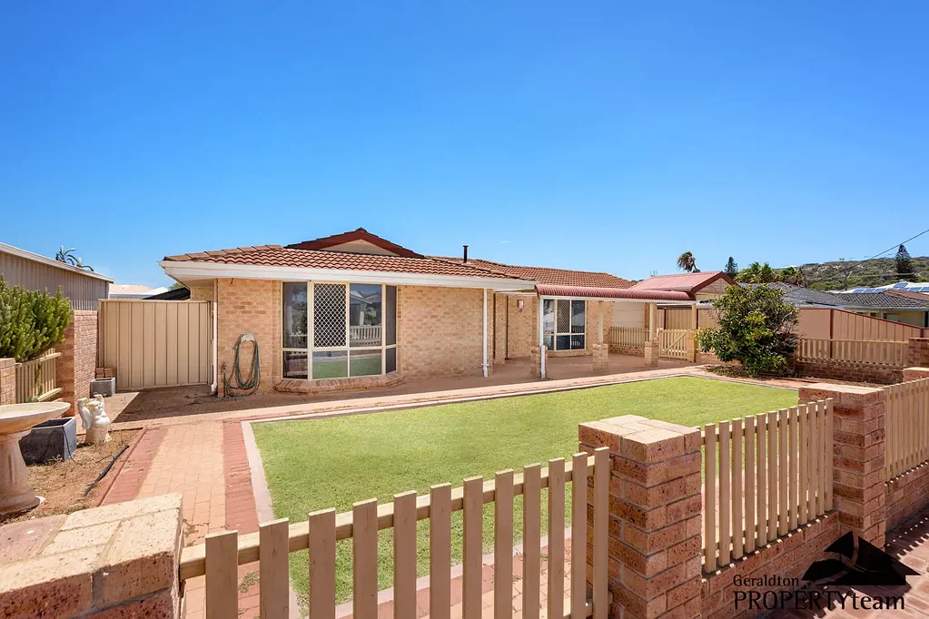 9 Falmouth Close, Tarcoola Beach, WA 6530