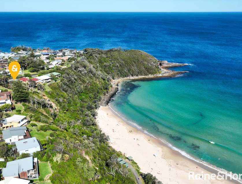 235 Mitchell Parade, Mollymook Beach, NSW 2539, 3 Bedrooms, 3 Bathrooms, House