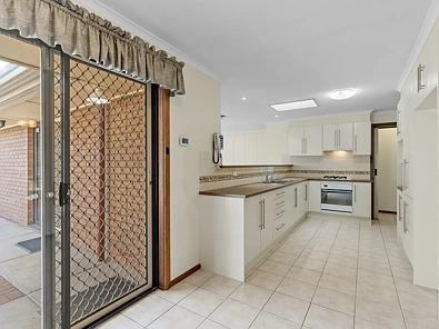 11 Larrimah Road, Morphett Vale, SA 5162, 3房, 1浴, House