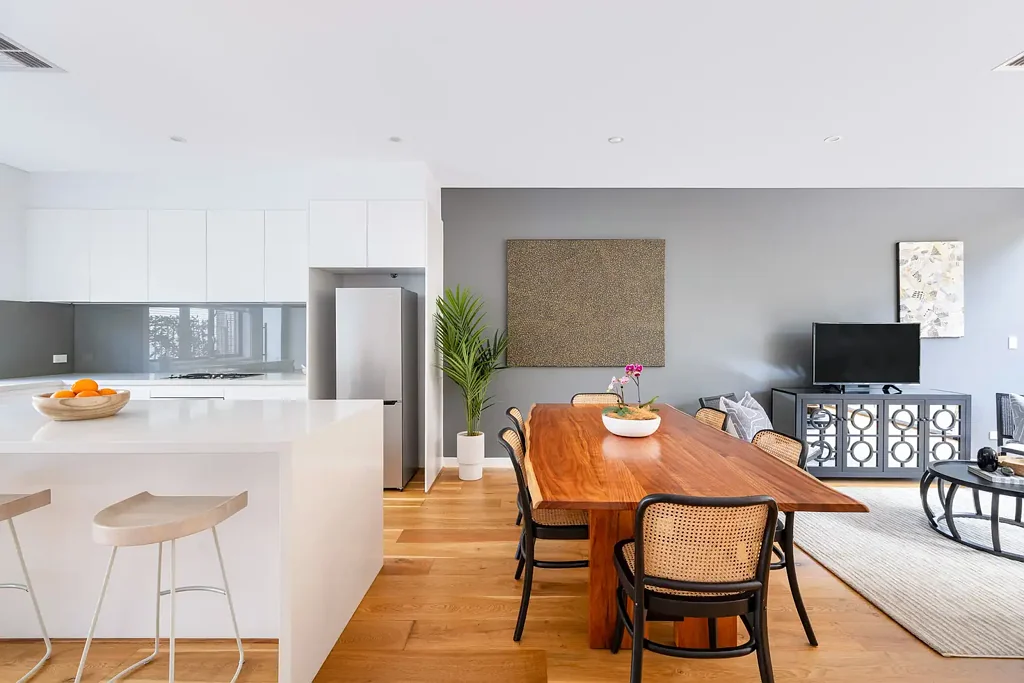 156C Bridge Road (enter via Reuss St), Glebe, NSW 2037