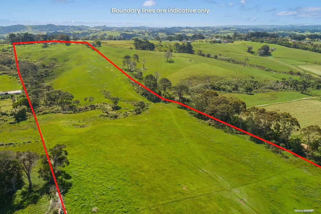 Taupaki 3房  Prime Development Site: 14.14 Hectares in Auckland